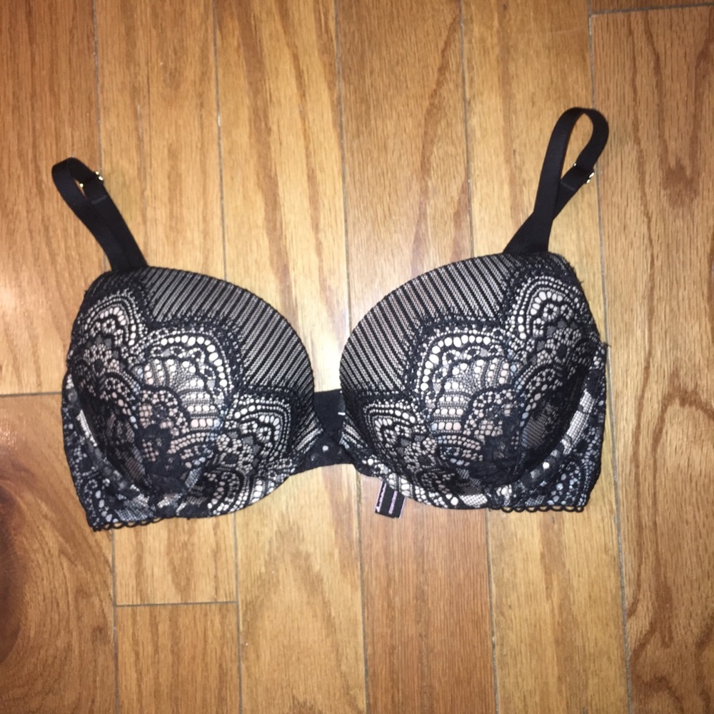 Victoria’s Secret Dream Angels Pushup Bra 34D